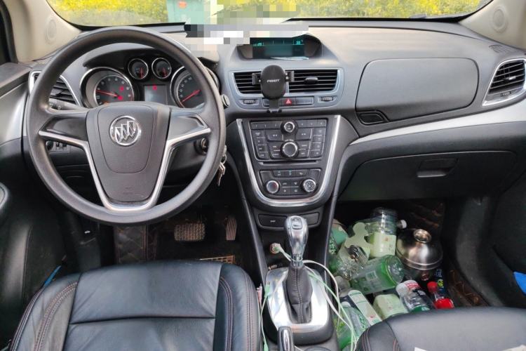 Used Buick Encore 2015 1.4T Automatic Two-Wheel Drive Urban Elite Version Center Console