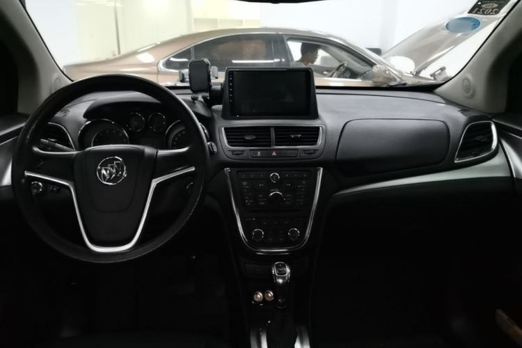 Used Buick Encore 2015 1.4T Automatic Two-Wheel Drive Urban Elite Version Center Console