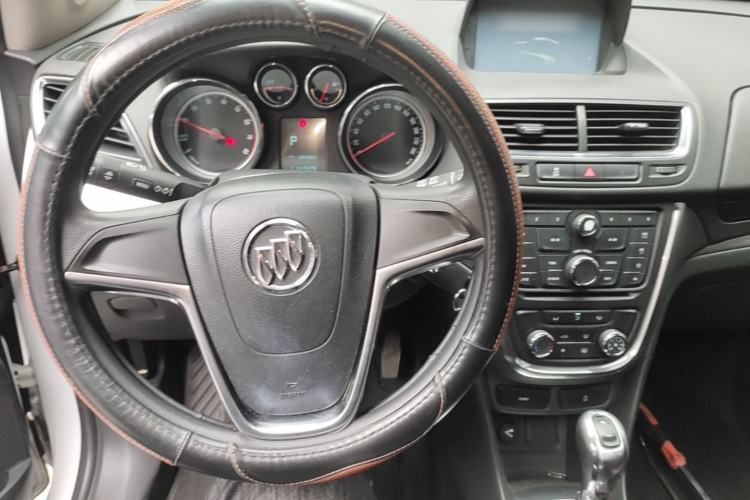 Used Buick Encore 2015 1.4T Automatic Two-Wheel Drive Urban Elite Version Center Console