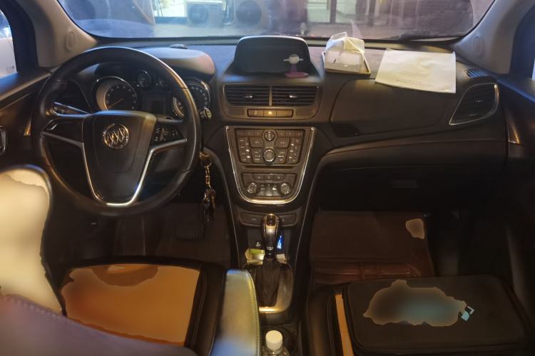 Used Buick Encore 2015 1.4T Automatic Two-Wheel Drive Urban Leading Model Center Console