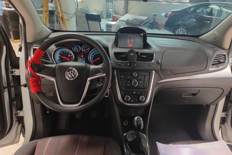 Used Buick Encore 2015 1.4T Manual Two-Wheel Drive Urban Advanced Model Center Console