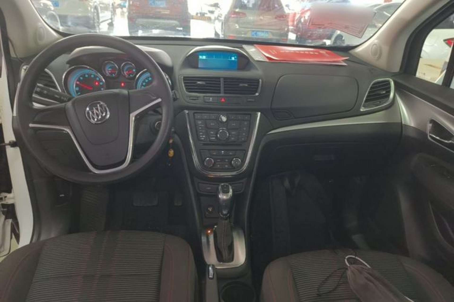 Used Buick Encore 2015 1.4T Automatic Two-Wheel Drive Urban Elite Version Center Console
