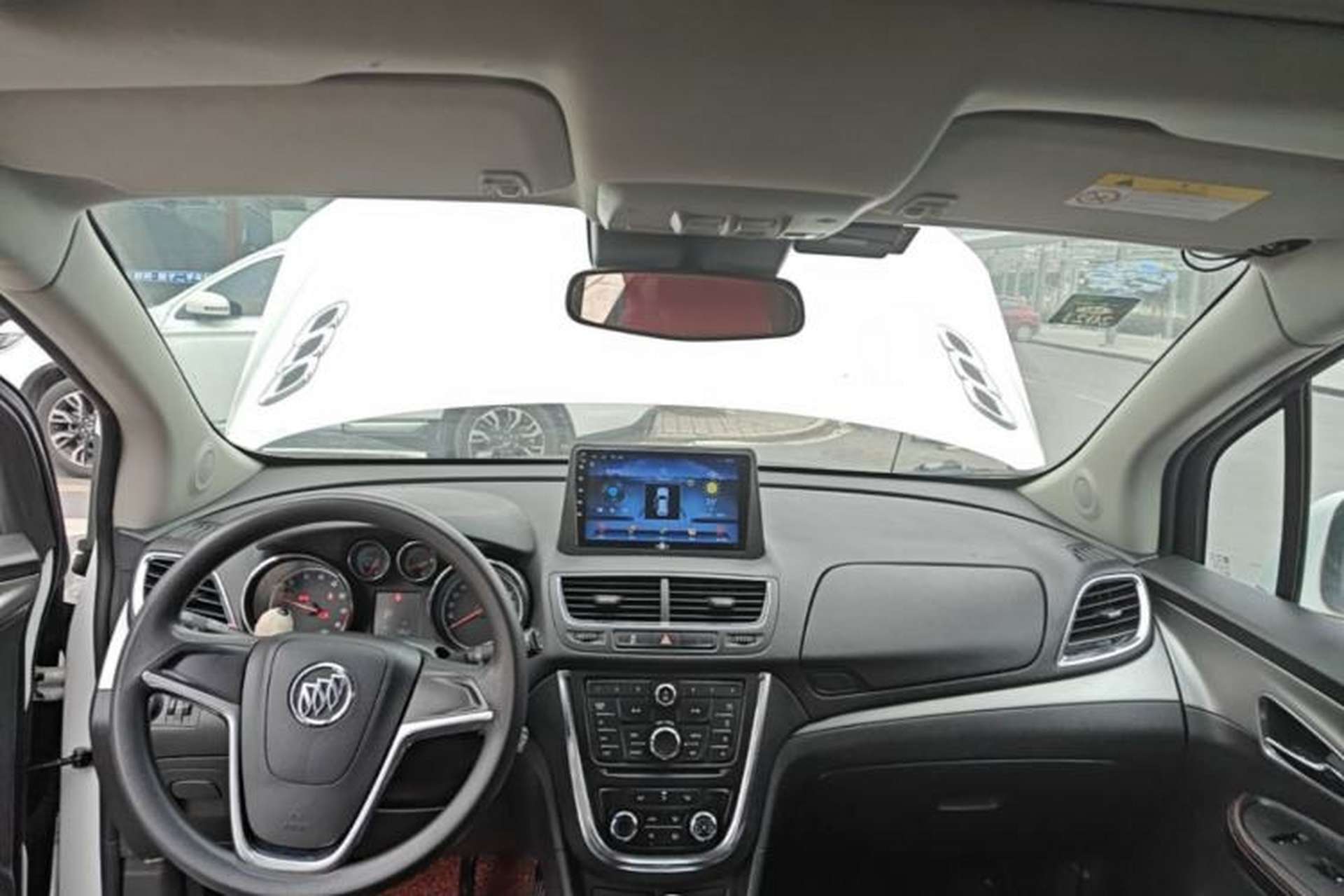 Used Buick Encore 2015 1.4T Automatic Two-Wheel Drive Urban Elite Version Center Console