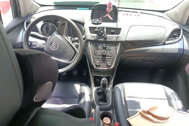 Used Buick Encore 2015 1.4T Manual Two-Wheel Drive Urban Advanced Model Center Console