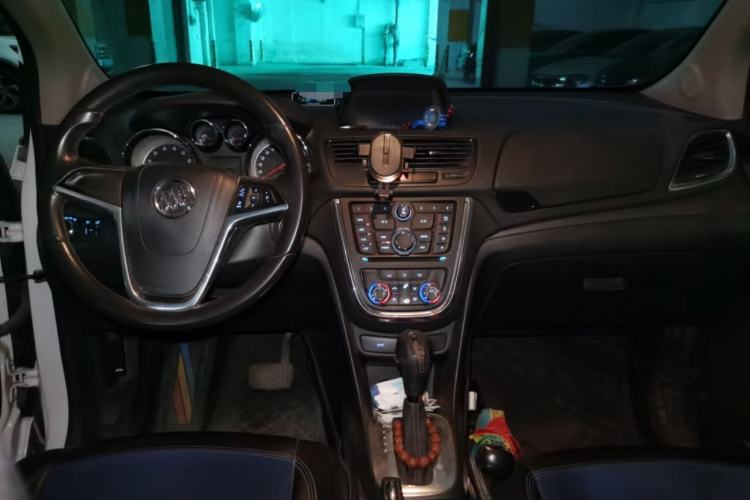 Used Buick Encore 2015 1.4T Automatic Two-Wheel Drive Urban Leading Model Center Console