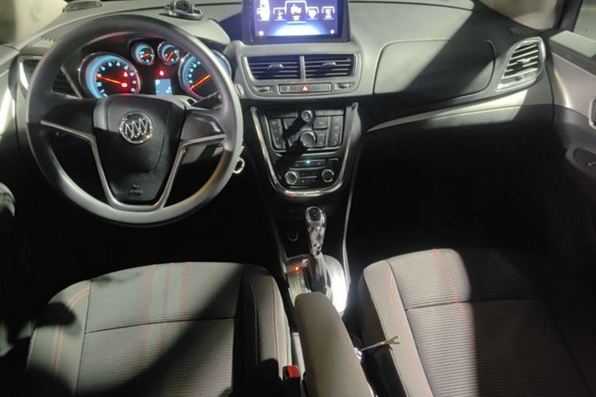 Used Buick Encore 2015 1.4T Automatic Two-Wheel Drive Urban Elite Version Center Console