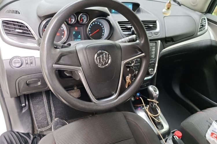 Used Buick Encore 2015 1.4T Automatic Two-Wheel Drive Urban Elite Version Center Console