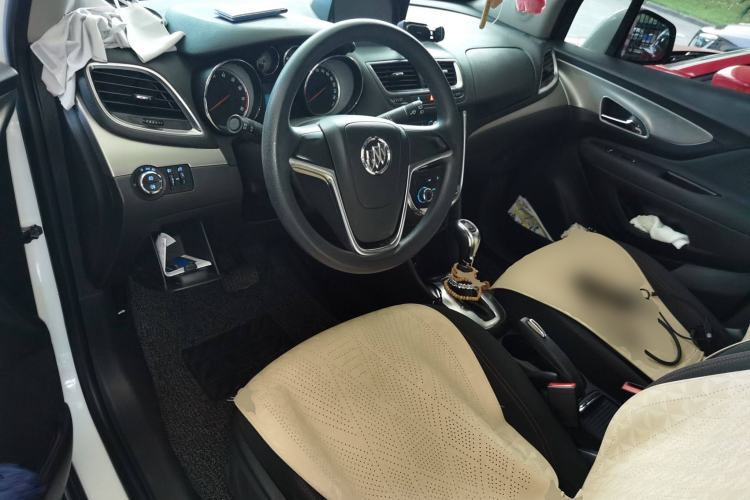 Used Buick Encore 2015 1.4T Automatic Two-Wheel Drive Urban Elite Version Center Console