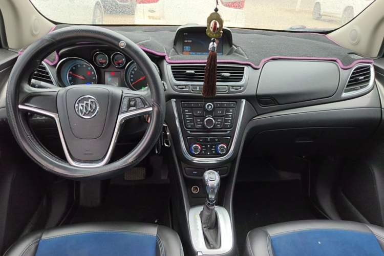 Used Buick Encore 2015 1.4T Automatic Two-Wheel Drive Urban Leading Model Center Console
