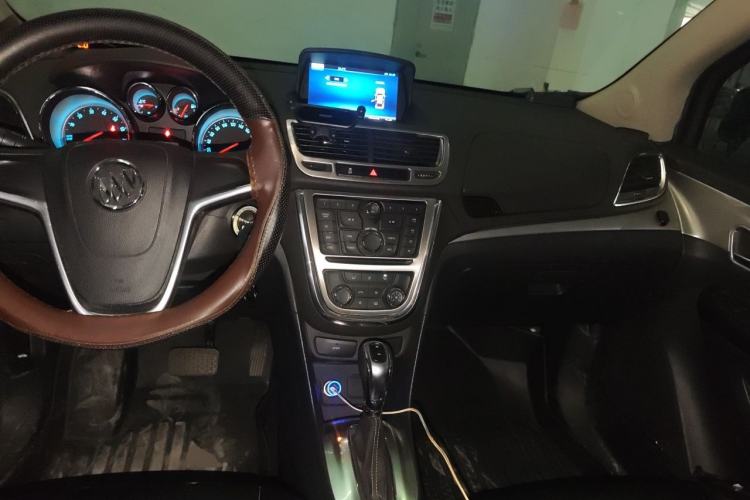 Used Buick Encore 2015 1.4T Automatic Two-Wheel Drive Urban Elite Version Center Console