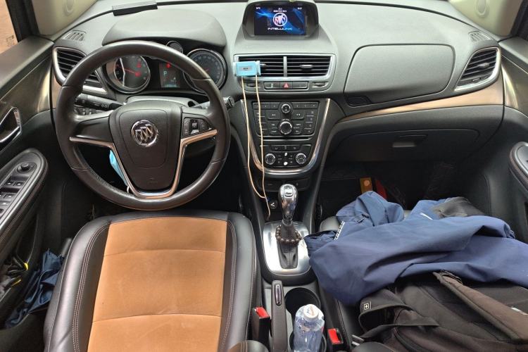 Used Buick Encore 2015 1.4T Automatic Two-Wheel Drive Urban Leading Model Center Console