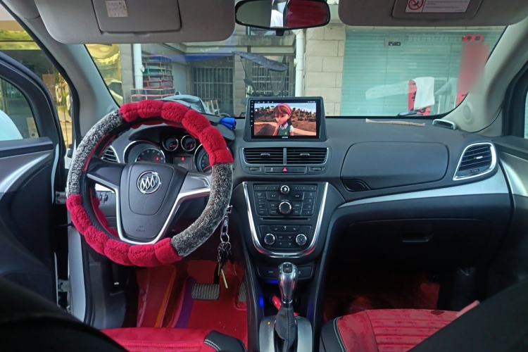 Used Buick Encore 2015 1.4T Automatic Two-Wheel Drive Urban Elite Version Center Console