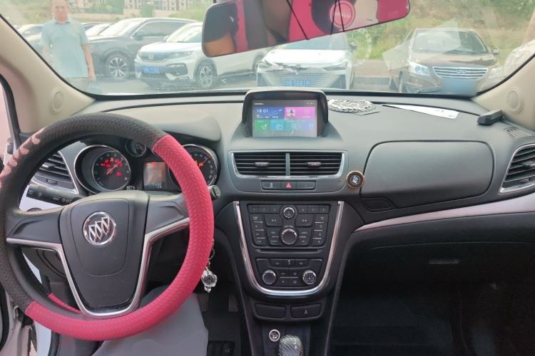 Used Buick Encore 2015 1.4T Manual Two-Wheel Drive Urban Advanced Model Center Console