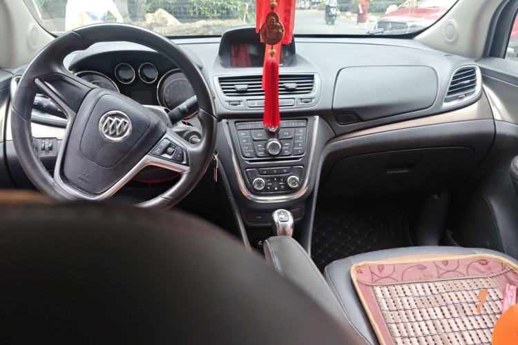 Used Buick Encore 2015 1.4T Automatic Two-Wheel Drive Urban Leading Model Center Console