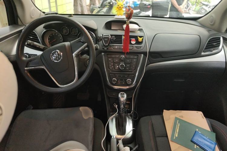 Used Buick Encore 2015 1.4T Automatic Two-Wheel Drive Urban Elite Version Center Console