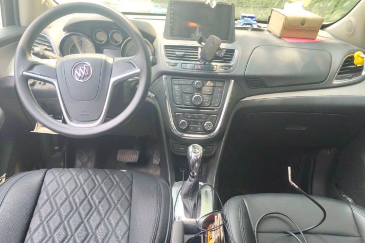 Used Buick Encore 2015 1.4T Automatic Two-Wheel Drive Urban Elite Version Center Console