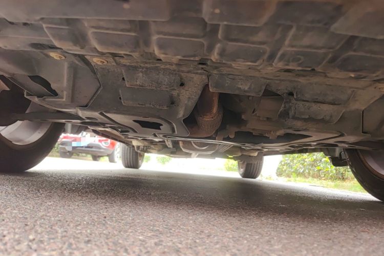 Used Buick Encore 2015 1.4T Automatic Two-Wheel Drive Urban Elite Version Chassis Front