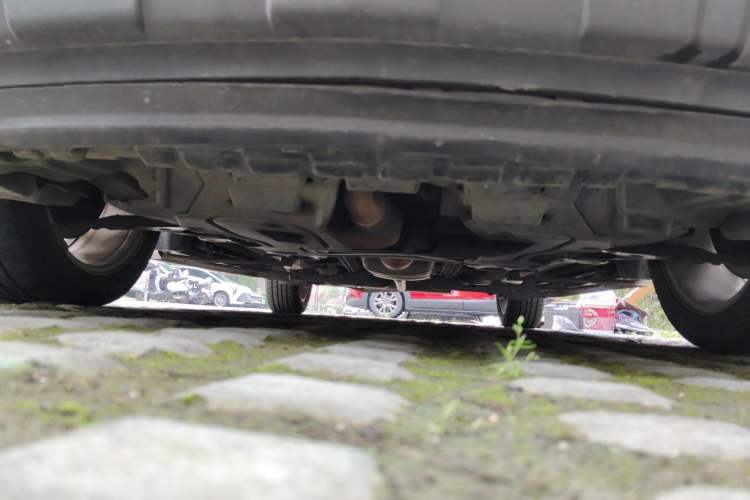 Used Buick Encore 2015 1.4T Automatic Two-Wheel Drive Urban Elite Version Chassis Front