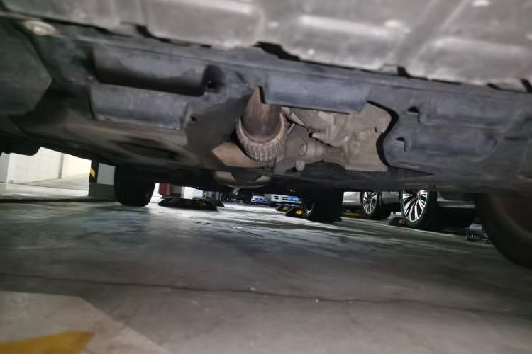 Used Buick Encore 2015 1.4T Manual Two-Wheel Drive Urban Advanced Model Chassis Front