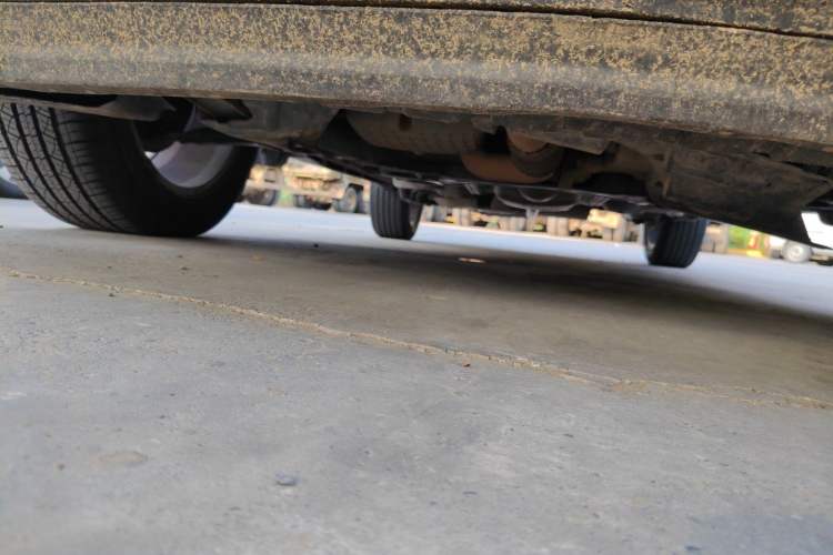 Used Buick Encore 2015 1.4T Automatic Two-Wheel Drive Urban Elite Version Chassis Front