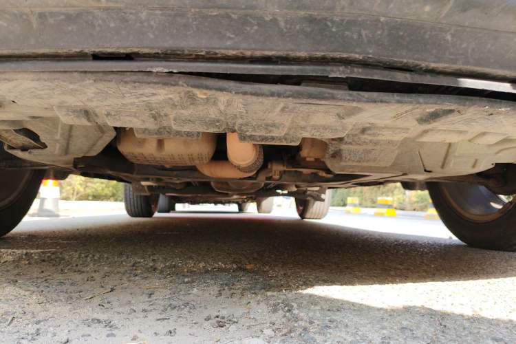 Used Buick Encore 2015 1.4T Automatic Two-Wheel Drive Urban Elite Version Chassis Front