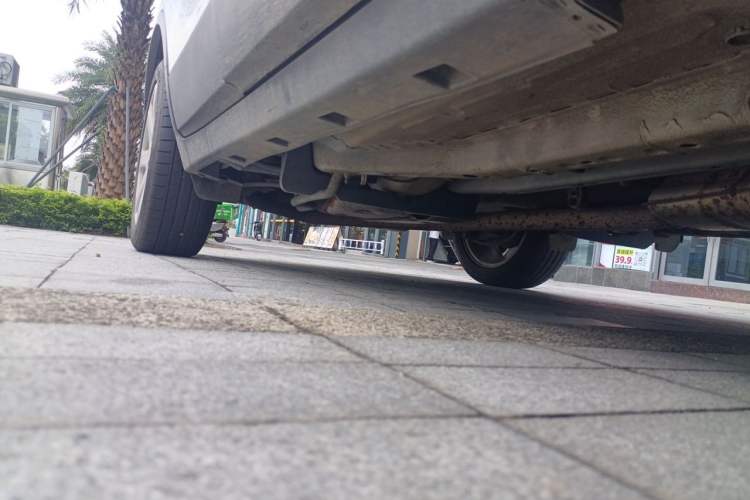 Used Buick Encore 2015 1.4T Automatic Two-Wheel Drive Urban Elite Version Chassis Front