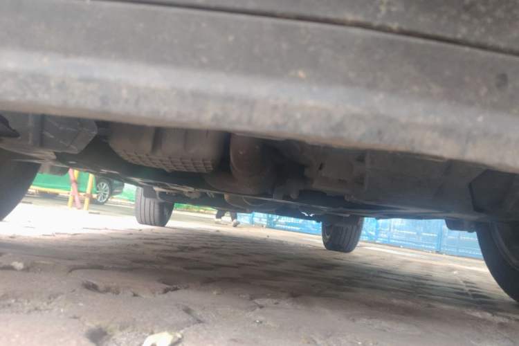 Used Buick Encore 2015 1.4T Automatic Two-Wheel Drive Urban Elite Version Chassis Front