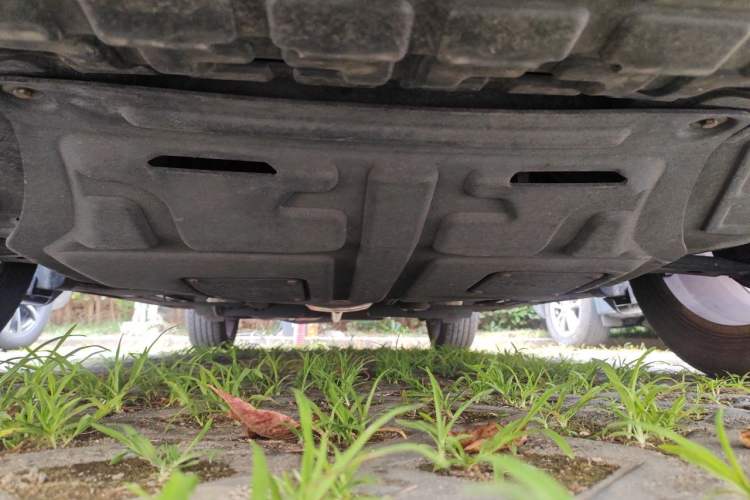 Used Buick Encore 2015 1.4T Automatic Two-Wheel Drive Urban Elite Version Chassis Front