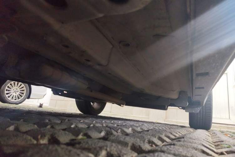 Used Buick Encore 2015 1.4T Automatic Two-Wheel Drive Urban Elite Version Chassis Front Left