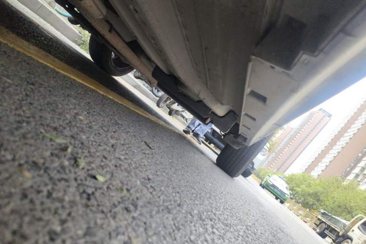 Used Buick Encore 2015 1.4T Automatic Two-Wheel Drive Urban Elite Version Chassis Front Left