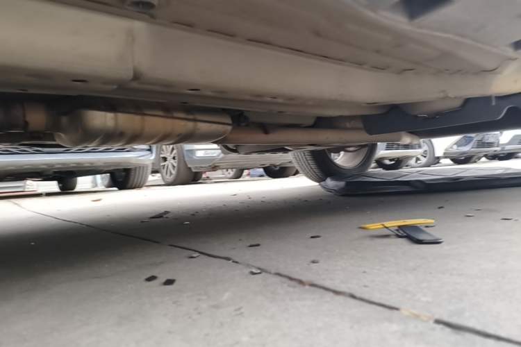 Used Buick Encore 2015 1.4T Automatic Two-Wheel Drive Urban Elite Version Chassis Front Left