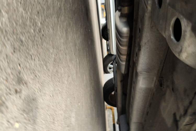 Used Buick Encore 2015 1.4T Automatic Two-Wheel Drive Urban Elite Version Chassis Front Left