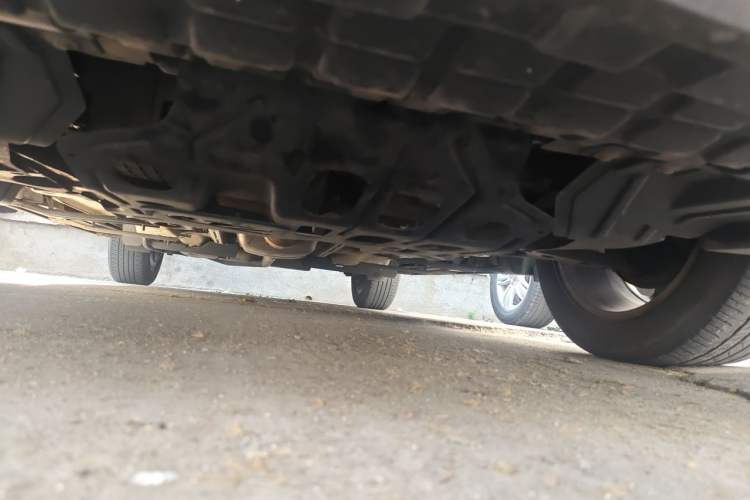 Used Buick Encore 2015 1.4T Automatic Two-Wheel Drive Urban Elite Version Chassis Front