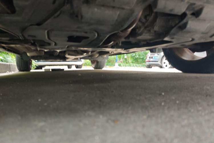 Used Buick Encore 2015 1.4T Automatic Two-Wheel Drive Urban Elite Version Chassis Front