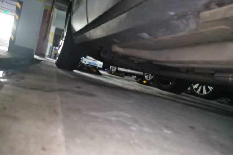 Used Buick Encore 2015 1.4T Manual Two-Wheel Drive Urban Advanced Model Chassis Front Right