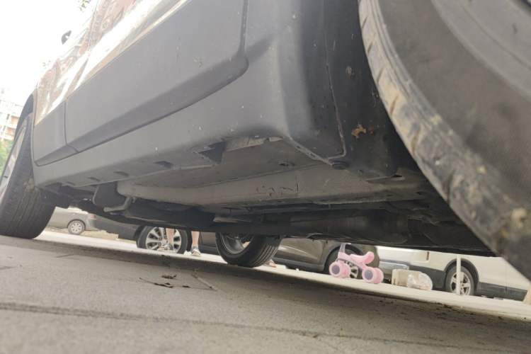Used Buick Encore 2015 1.4T Manual Two-Wheel Drive Urban Advanced Model Chassis Front Right