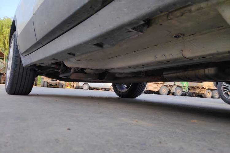 Used Buick Encore 2015 1.4T Automatic Two-Wheel Drive Urban Elite Version Chassis Front Right