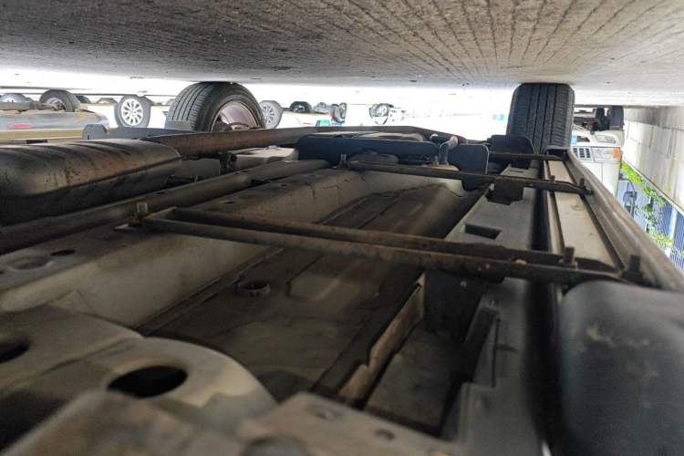 Used Buick Encore 2015 1.4T Automatic Two-Wheel Drive Urban Elite Version Chassis Front Right