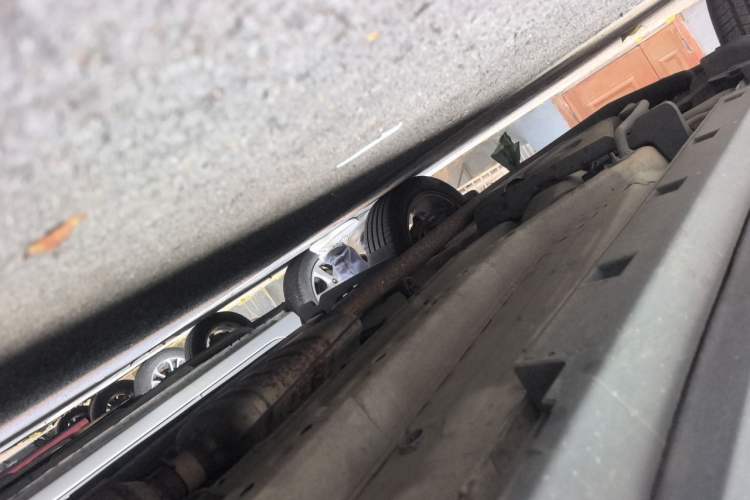 Used Buick Encore 2015 1.4T Automatic Two-Wheel Drive Urban Elite Version Chassis Front Right