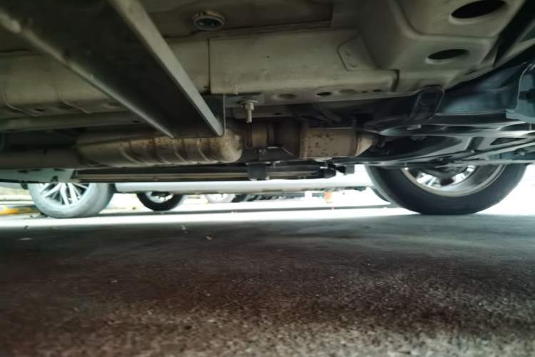 Used Buick Encore 2015 1.4T Automatic Two-Wheel Drive Urban Elite Version Chassis Front Right