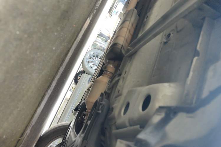 Used Buick Encore 2015 1.4T Automatic Two-Wheel Drive Urban Elite Version Chassis Front Right