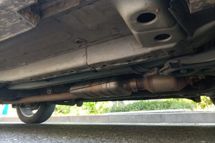 Used Buick Encore 2015 1.4T Automatic Two-Wheel Drive Urban Elite Version Chassis Front Right