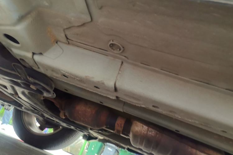 Used Buick Encore 2015 1.4T Automatic Two-Wheel Drive Urban Elite Version Chassis Front Right