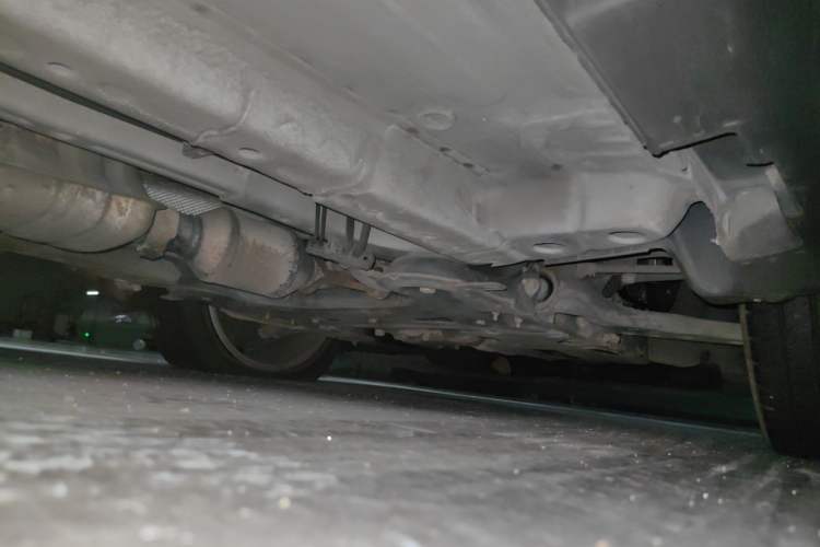 Used Buick Encore 2015 1.4T Automatic Two-Wheel Drive Urban Elite Version Chassis Front Right