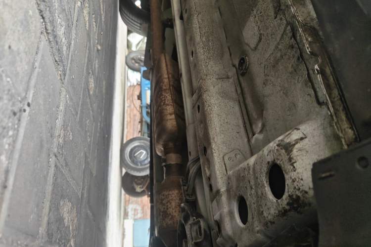 Used Buick Encore 2015 1.4T Automatic Two-Wheel Drive Urban Elite Version Chassis Front Right
