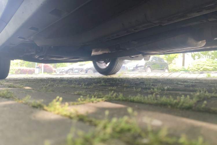 Used Buick Encore 2015 1.4T Automatic Two-Wheel Drive Urban Elite Version Chassis Front Right