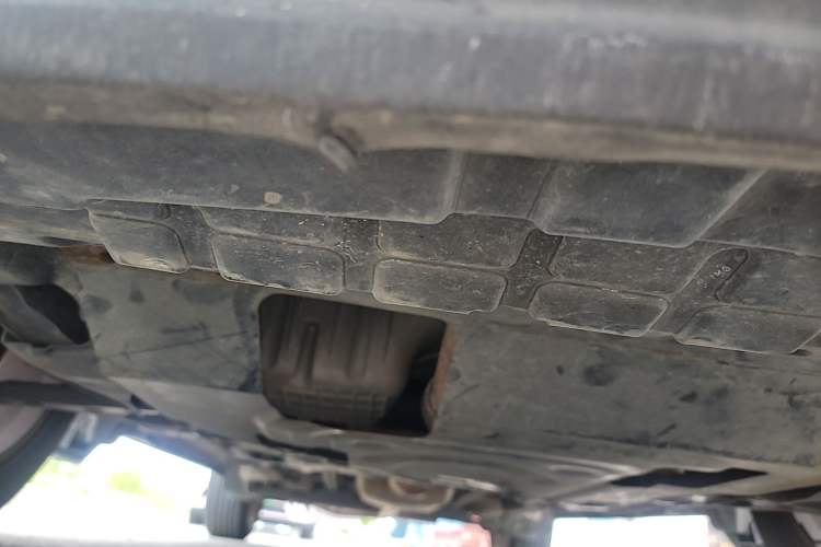 Used Buick Encore 2015 1.4T Automatic Two-Wheel Drive Urban Elite Version Chassis Front