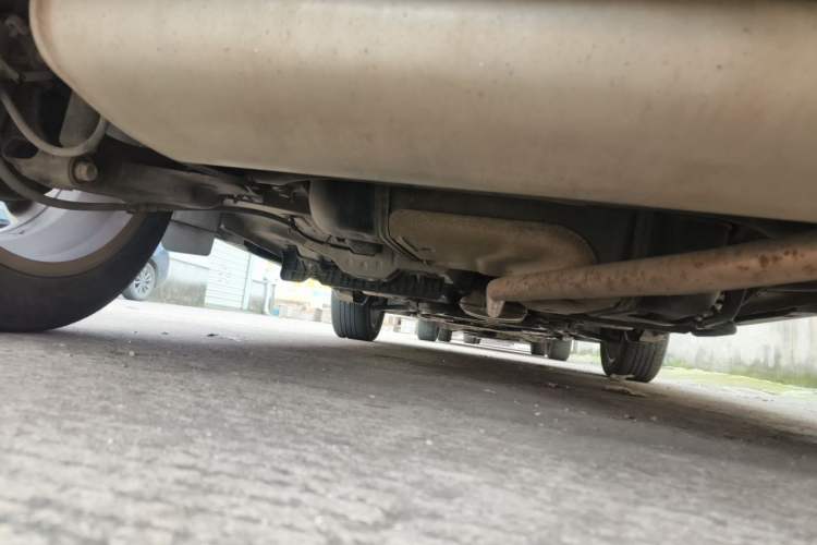 Used Buick Encore 2015 1.4T Automatic Two-Wheel Drive Urban Elite Version Chassis Rear