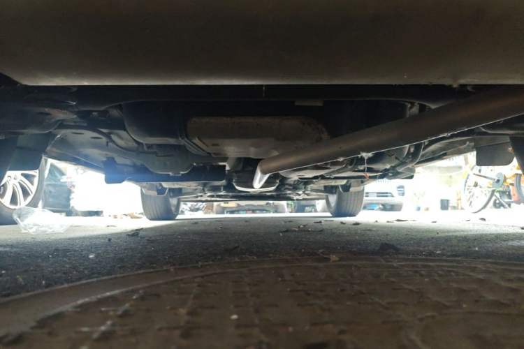 Used Buick Encore 2015 1.4T Automatic Two-Wheel Drive Urban Elite Version Chassis Rear