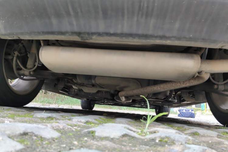 Used Buick Encore 2015 1.4T Automatic Two-Wheel Drive Urban Elite Version Chassis Rear